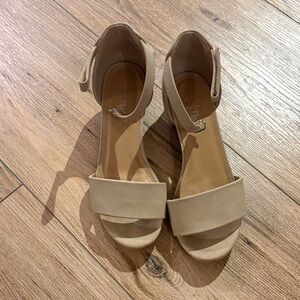 Elegant Tan Women's Sandals